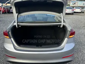 2017 Hyundai Elantra Silver