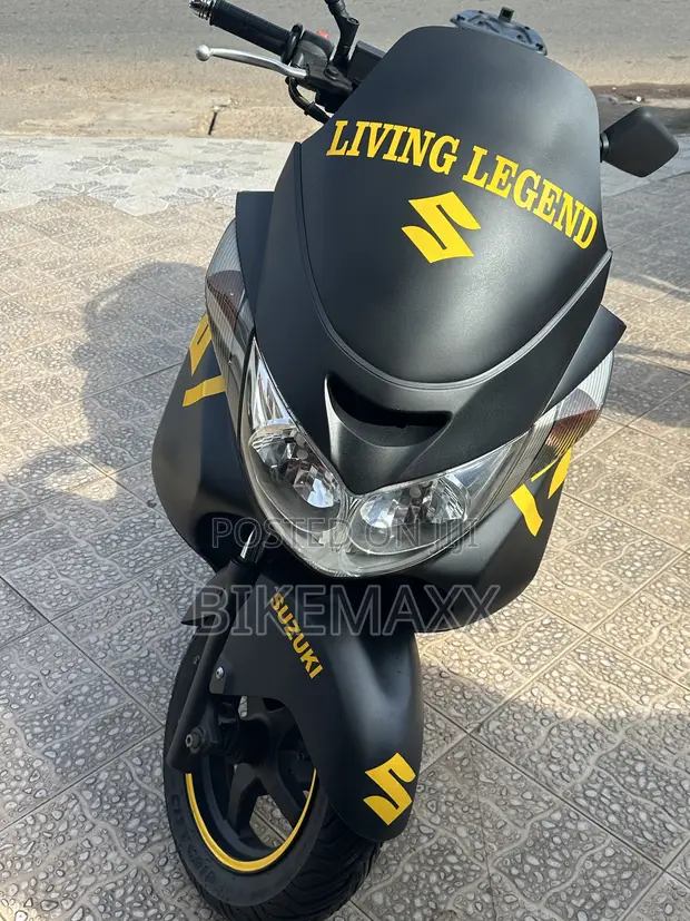 Suzuki Burgman 2019 Black Scooter - 1