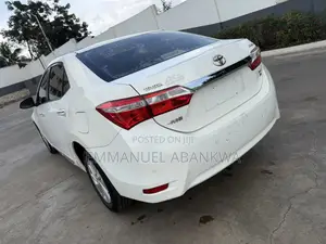 Toyota Corolla 2017 White