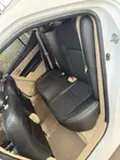 Toyota Corolla 2017 White - 2