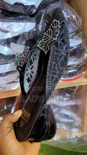 Max Selection Ladies Half Shoes - Size 39, Black