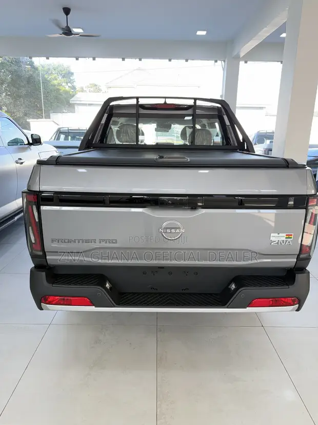 New Nissan Frontier 2026 Gold - 1