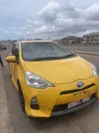 Toyota Aqua 2012 Yellow - 2