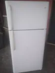 Frigidaire Fridge - Home Use - 4