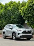 2023 Toyota Highlander XLE AWD Silver - 3