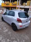 Toyota Vitz 1.3 FWD 5dr 2010 Silver - 2