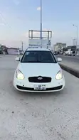 Hyundai Accent 2010 - Off White - 4