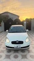 Hyundai Accent GLS Automatic 2010 White - 1