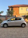 Toyota Vitz 1.3 AWD 5dr 2017 Gray - 3