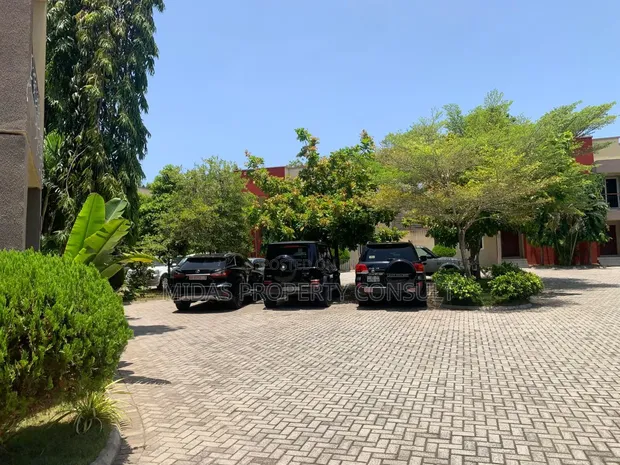 3-Bedroom Townhouse for Sale in Cantonments, US Embassy Area - 1