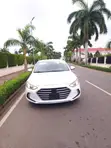 Hyundai Elantra 2017 White - 1