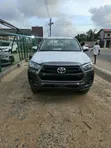 New Toyota Hilux Active 2026 Gray - 1