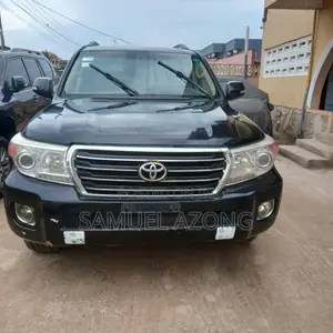 Toyota Land Cruiser 4.5 V8 GX-R 2012 Black