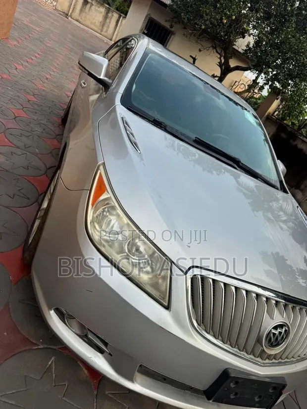 Buick LaCrosse 2015 Gray - 1