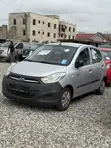 Hyundai i10 2012 Silver - 3