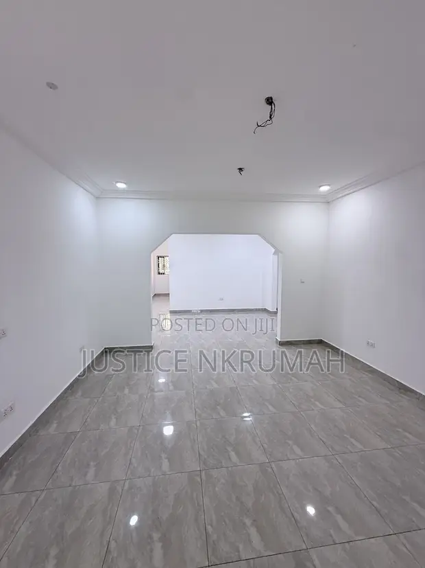 2 Bedroom Apartment for Rent, Mr Justice Estate, Bortiano - 1