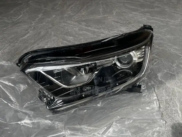 Honda CR-V Headlights (2016-2021) - Brand New - 1