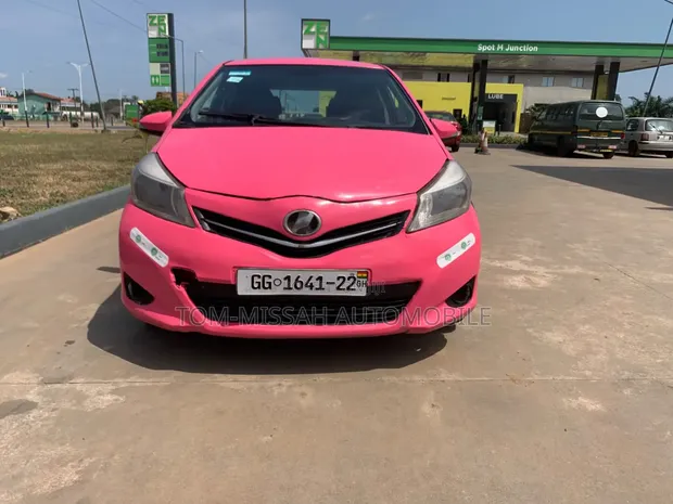 Toyota Vitz 1.3 FWD 3dr 2012 Pink - 1