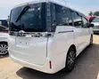 Toyota Voxy 2015 White - 3