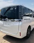 Toyota Voxy 2015 White - 5