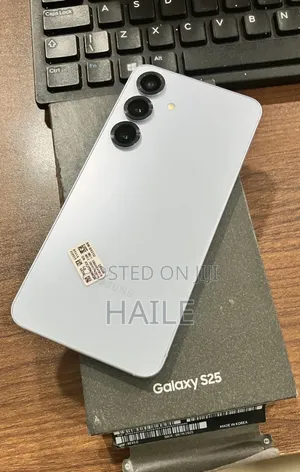 Samsung Galaxy S25 256GB White