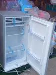 Icona Table Top Single Door Fridge 90 Litres - 4