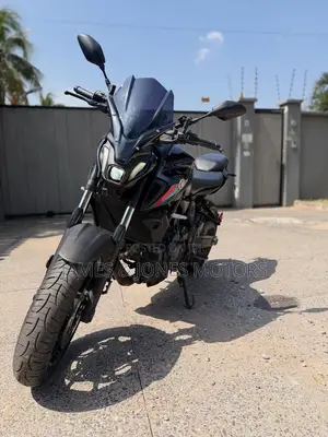 2022 Yamaha MT-07 Blue