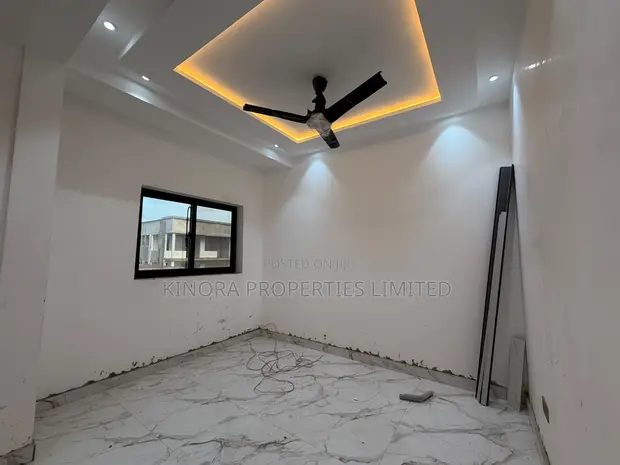2 Bedroom Apartment for Rent in Lakeside - 1