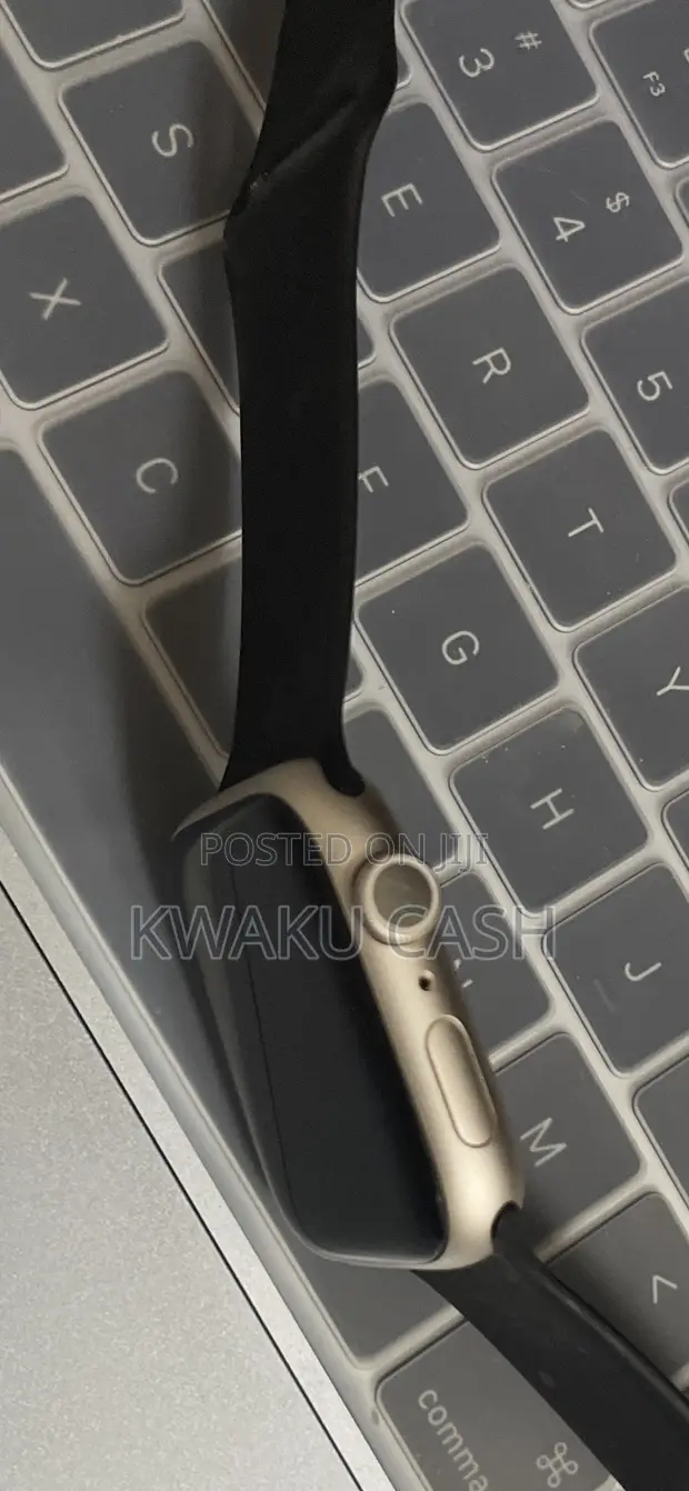 Apple Watch Series 7 45mm - 1