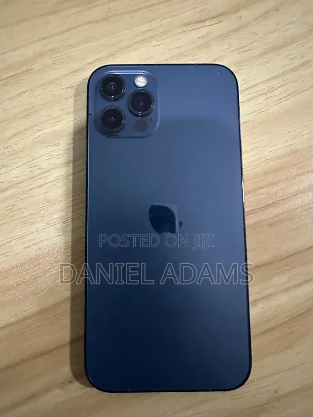 Apple iPhone 12 Pro 256GB Blue - 1