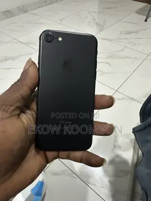 Apple iPhone 7 32GB Black