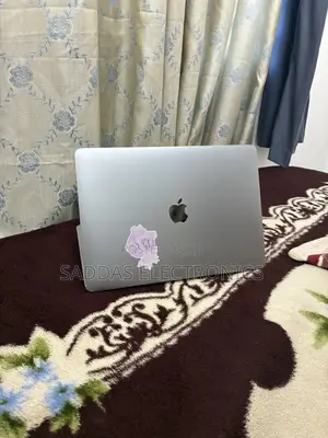 Apple MacBook Pro 2020 8GB Intel Core i5 256GB SSD