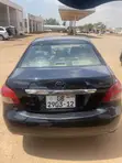 Toyota Yaris Base Hatchback 2010 Black - 2