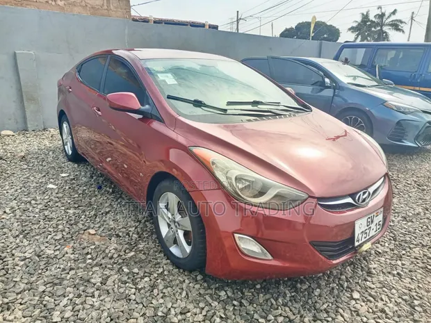 Hyundai Elantra 2015 Red - 1