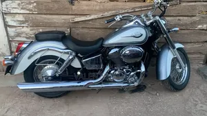 Honda Shadow 2015 Silver Cruiser