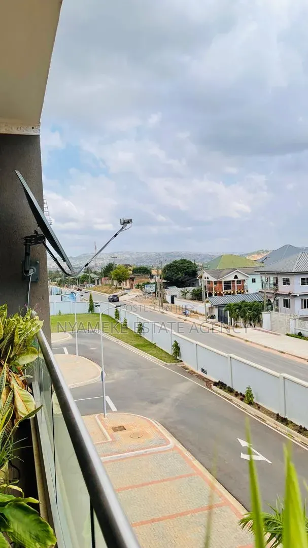 Furnished 3-Bedroom Apartment for Rent in West Hills Mall Area - 1