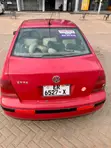 Volkswagen Jetta 2000 Red - 1