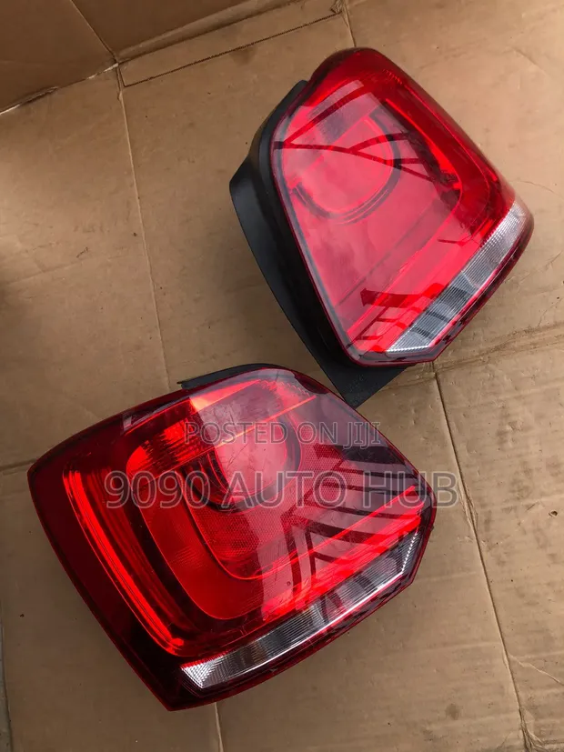 Volkswagen Polo Taillight Pair - Foreign Used - 1