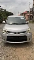 Toyota Sienta 1.5 FWD 2013 Silver - 1