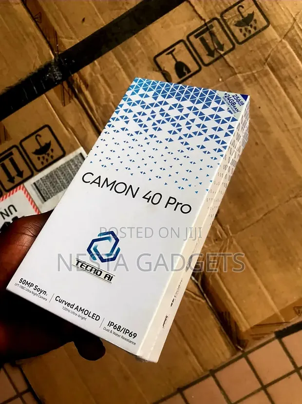 New Tecno Camon 40 Pro 5G 256GB Silver - 1