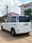 Toyota Sienta 1.5 FWD 2015 White - 4
