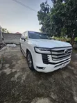 Toyota Land Cruiser LC300 2023 White - 1