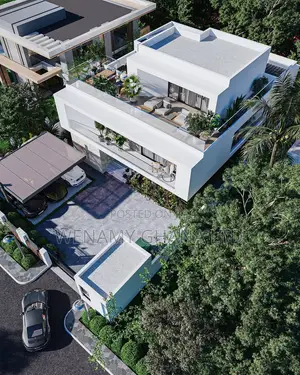 6-Bedroom House for Sale in Accra Metropolitan