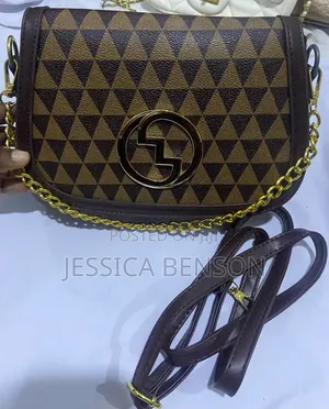BagLuxe GH Omaya Classic Handbag