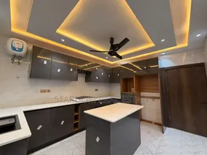 2 Bedroom Apartment for Rent in Lakeside Estate