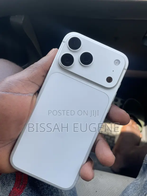 Apple iPhone 17 Pro Max 512GB White - 1