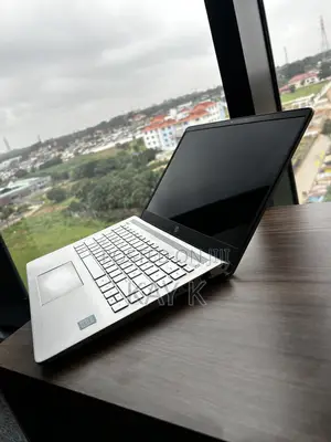 HP Pavilion 14 Laptop - Intel Core i5, 8GB RAM, 256GB SSD