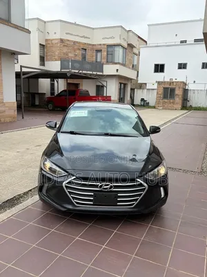 2017 Hyundai Elantra SE Sedan - Black