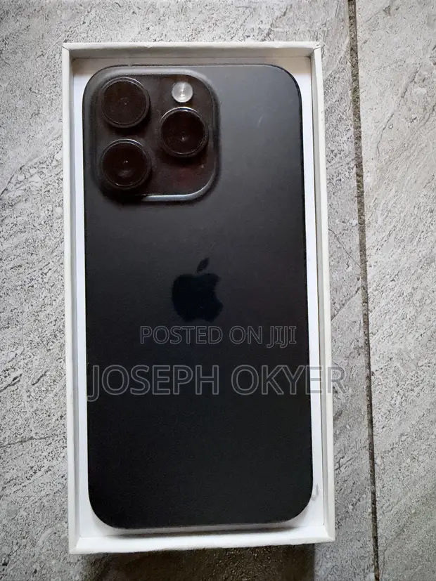 Apple iPhone 15 Pro 256GB Black (Used) - 1