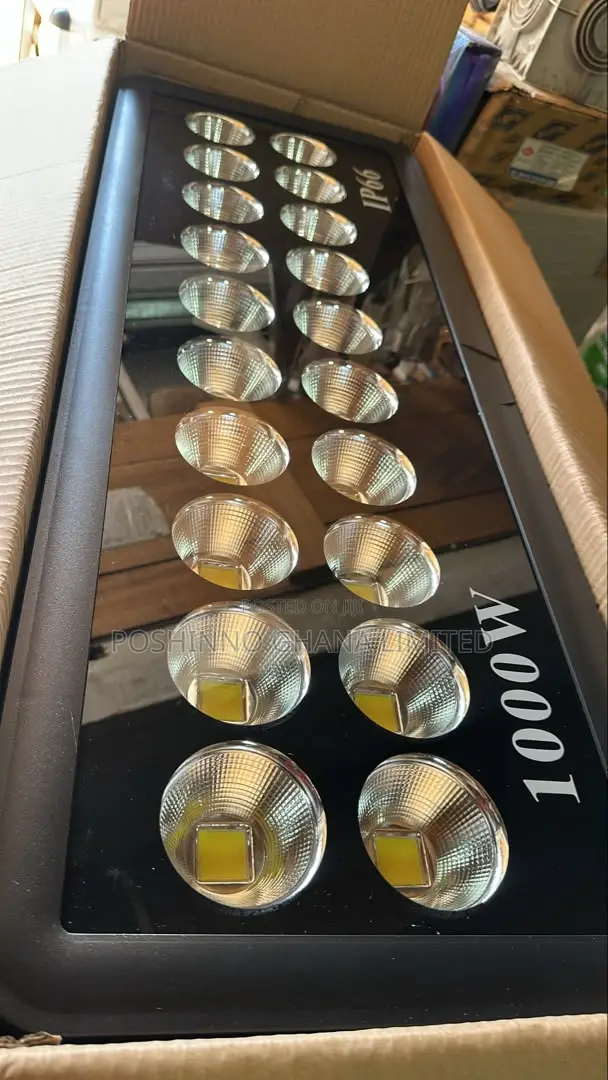 1000W Heavy Duty LED Floodlight - 1